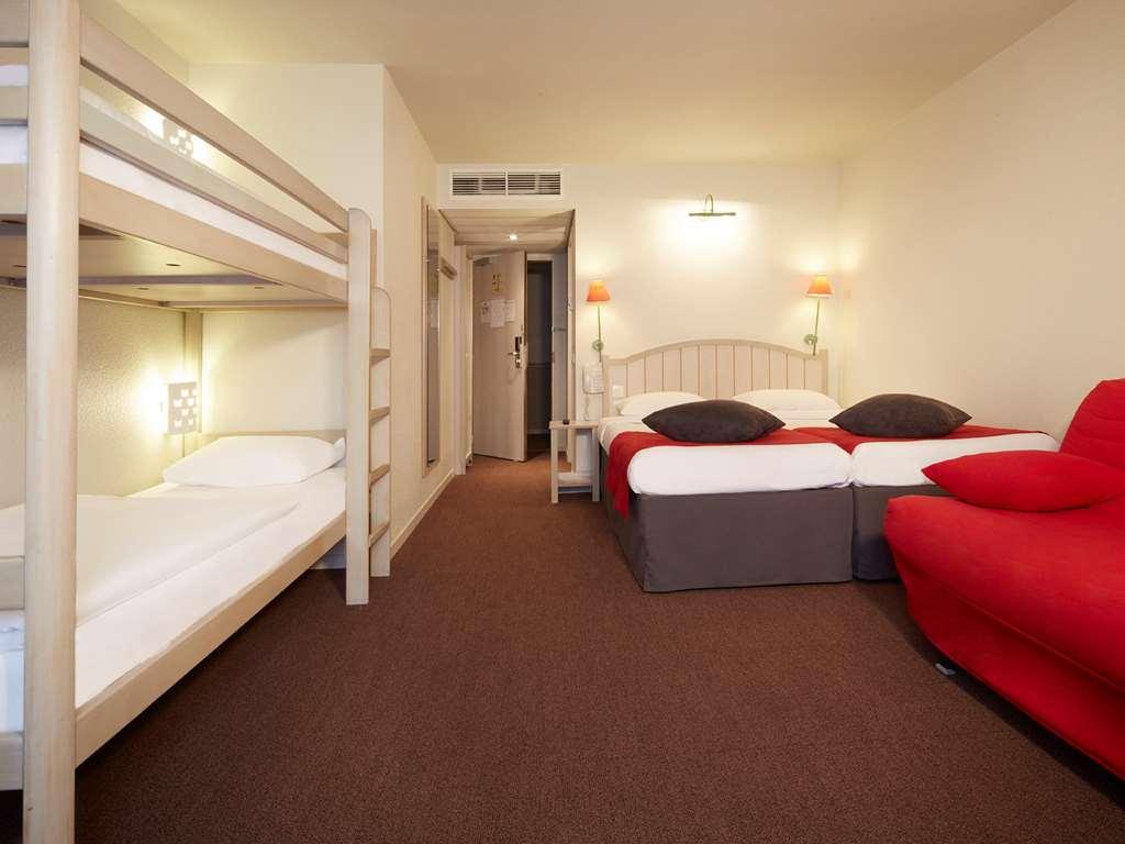 Hotel Campanile Val De France Magny-le-Hongre Zimmer foto